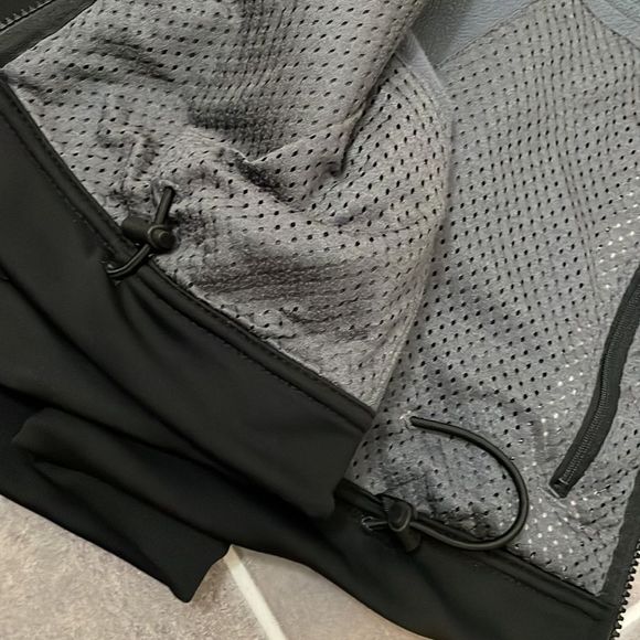 Patagonia stretch thermal hoodie black size Medium - Picture 6 of 12